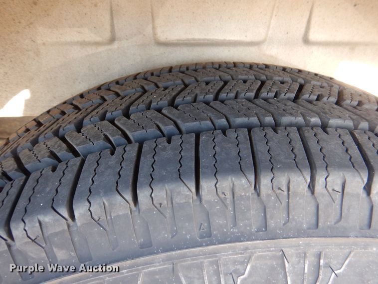 image for item HL9304 2007 Ford E250  handicap accessible van