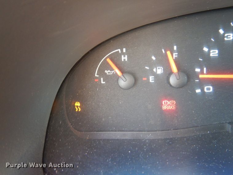 image for item HL9305 2006 Ford E350  handicap accessible van