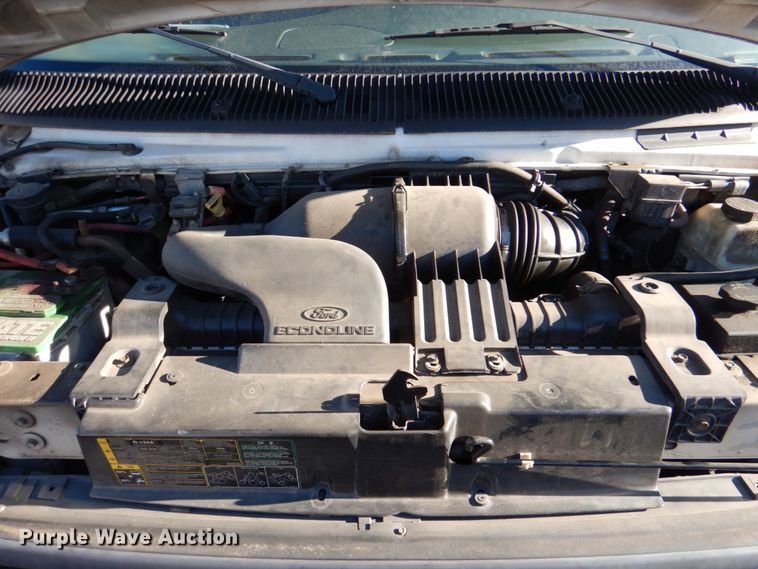 image for item HL9305 2006 Ford E350  handicap accessible van