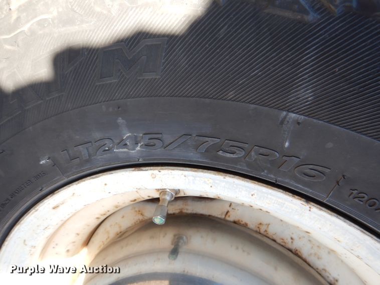 image for item HL9305 2006 Ford E350  handicap accessible van