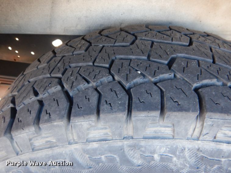 image for item HL9305 2006 Ford E350  handicap accessible van