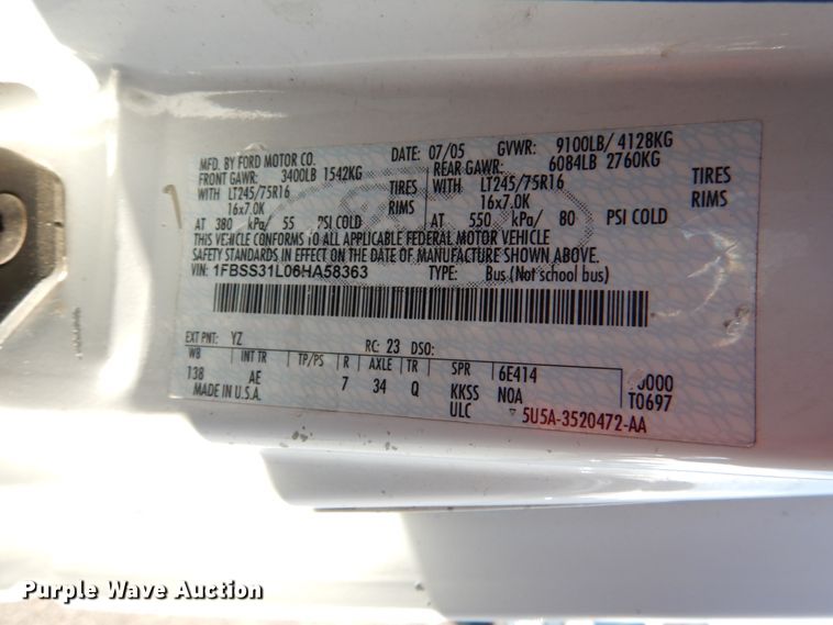 image for item HL9305 2006 Ford E350  handicap accessible van