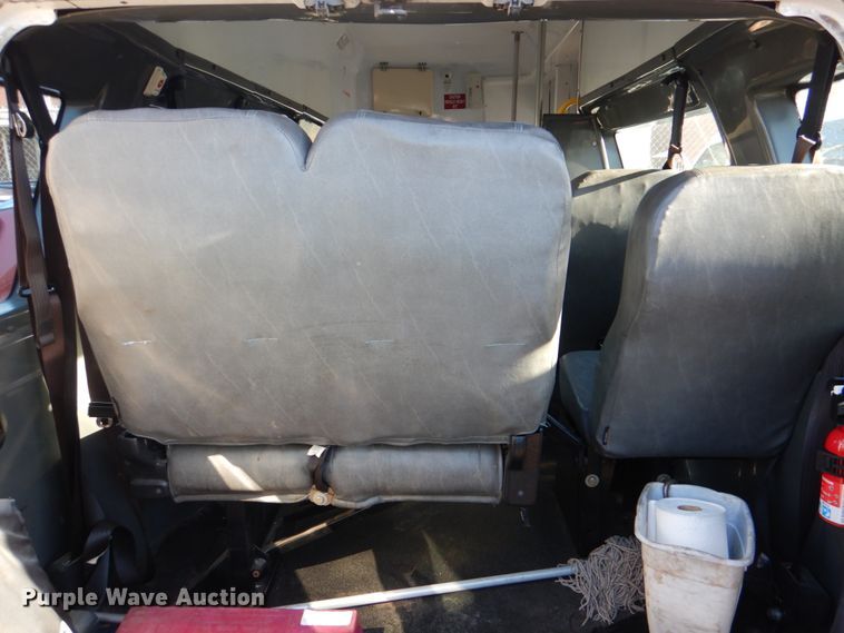 image for item HL9306 2008 Ford E250  handicap accessible van