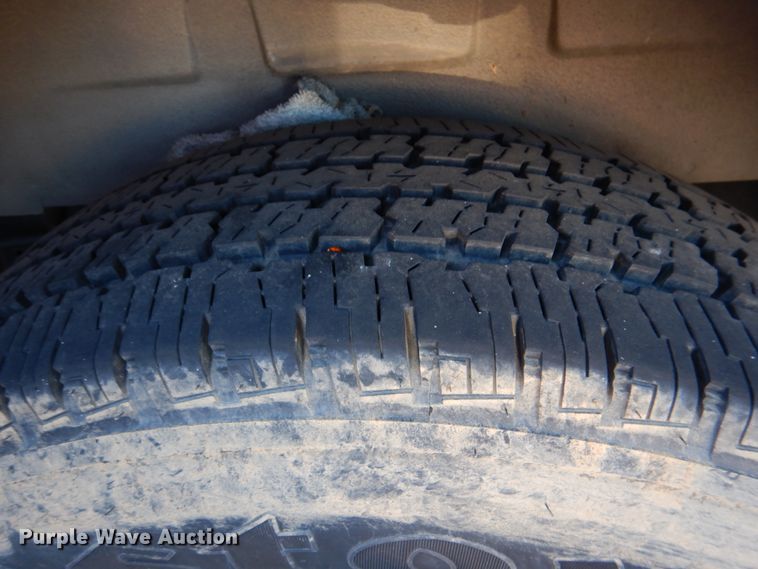 image for item HL9306 2008 Ford E250  handicap accessible van