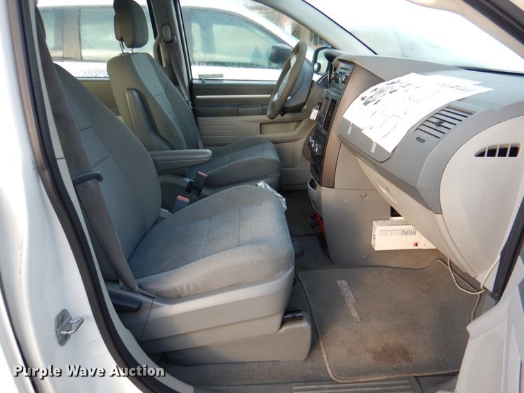 image for item HL9307 2010 Dodge Grand Caravan  van