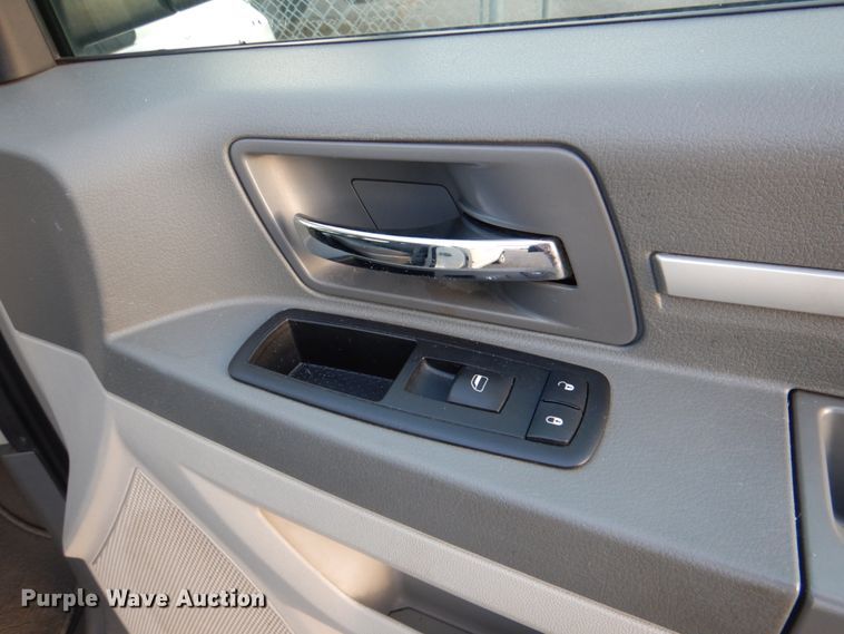 image for item HL9307 2010 Dodge Grand Caravan  van