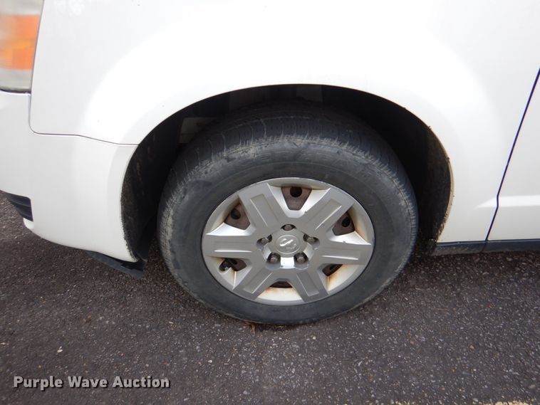 image for item HL9307 2010 Dodge Grand Caravan  van