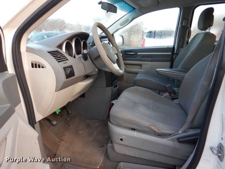 image for item HL9308 2010 Dodge Grand Caravan  van