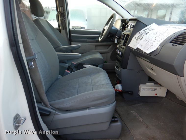 image for item HL9308 2010 Dodge Grand Caravan  van