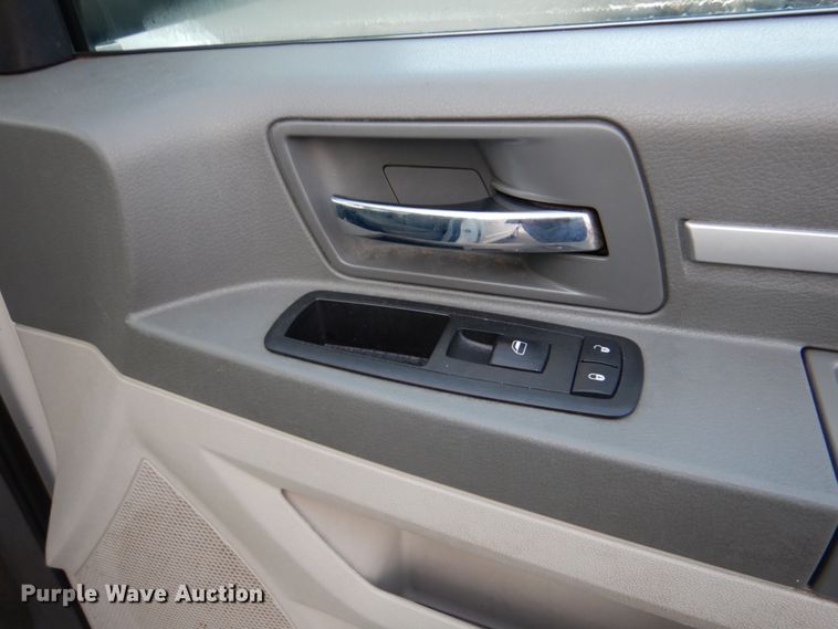 image for item HL9308 2010 Dodge Grand Caravan  van