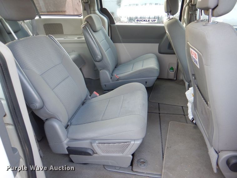 image for item HL9308 2010 Dodge Grand Caravan  van