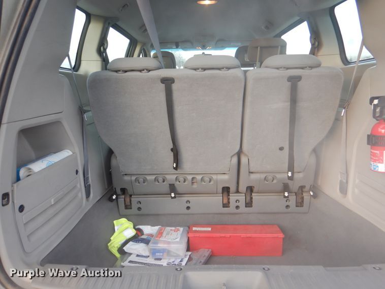 image for item HL9308 2010 Dodge Grand Caravan  van