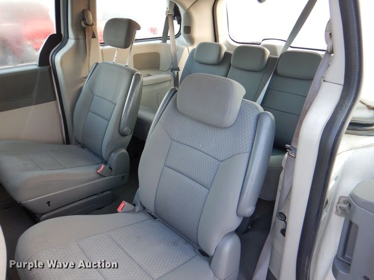 image for item HL9308 2010 Dodge Grand Caravan  van