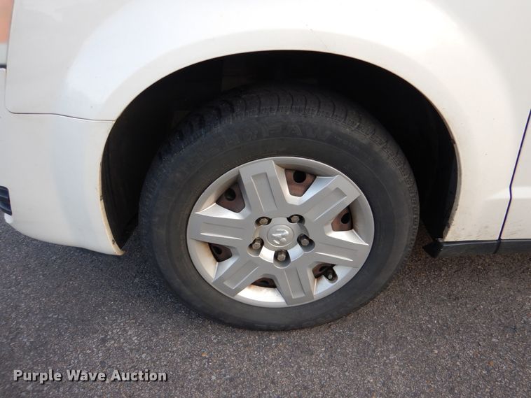 image for item HL9308 2010 Dodge Grand Caravan  van