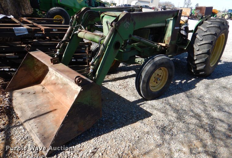 image for item HL9314 1974 John Deere 1530  tractor