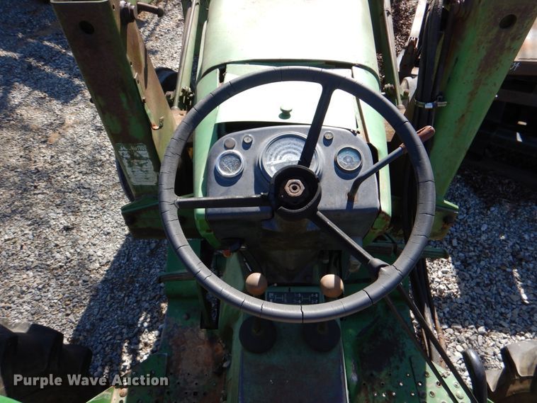 image for item HL9314 1974 John Deere 1530  tractor