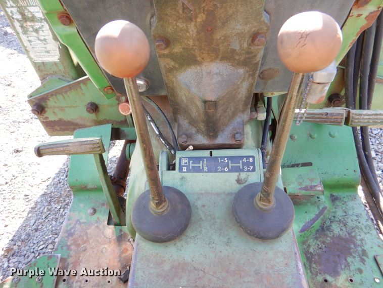 image for item HL9314 1974 John Deere 1530  tractor