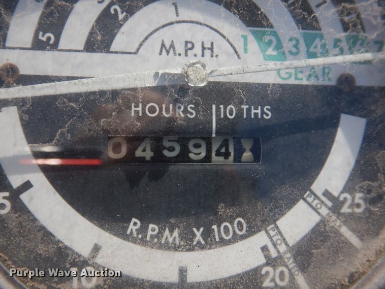 image for item HL9314 1974 John Deere 1530  tractor