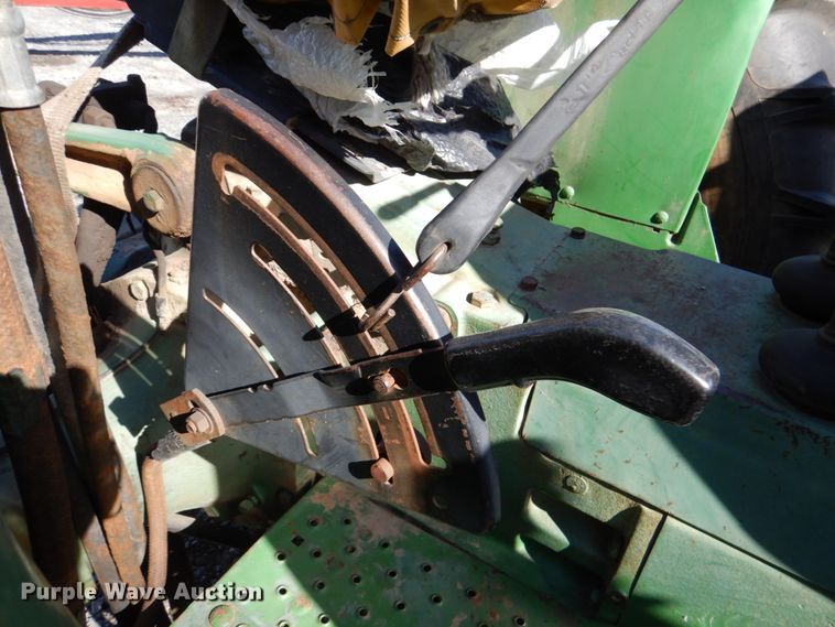 image for item HL9314 1974 John Deere 1530  tractor