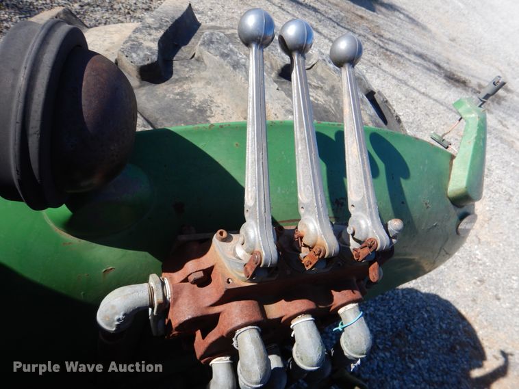 image for item HL9314 1974 John Deere 1530  tractor