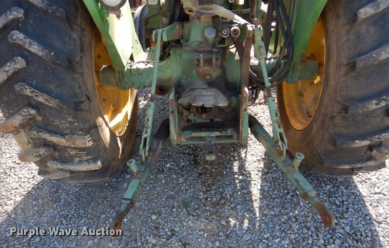 image for item HL9314 1974 John Deere 1530  tractor