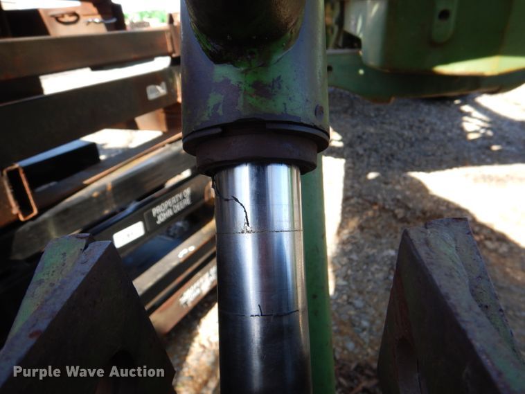 image for item HL9314 1974 John Deere 1530  tractor