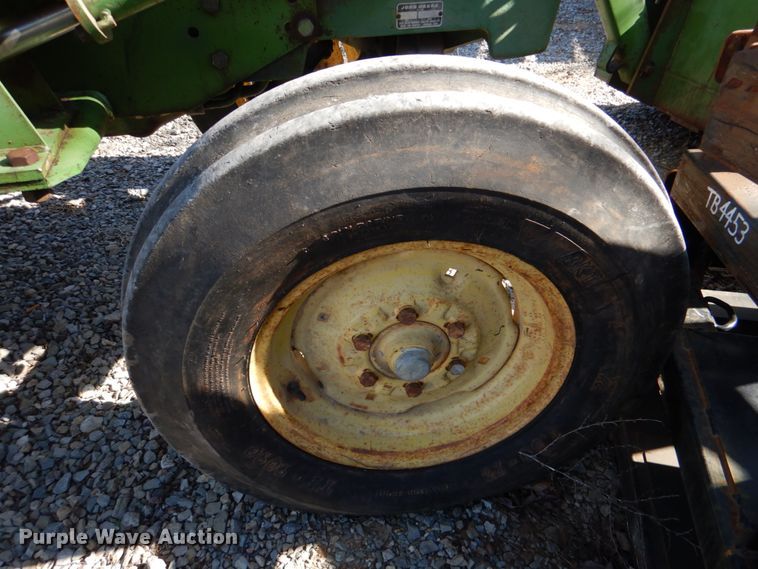 image for item HL9314 1974 John Deere 1530  tractor