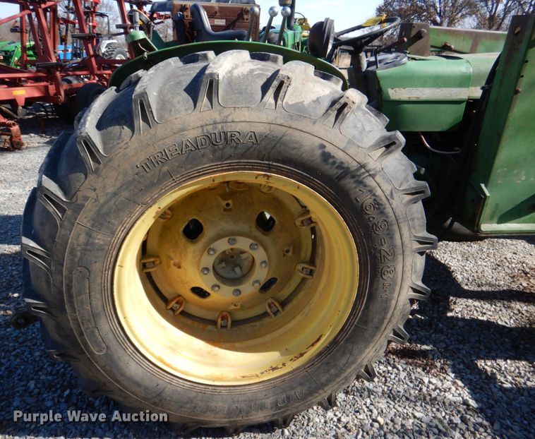 image for item HL9314 1974 John Deere 1530  tractor