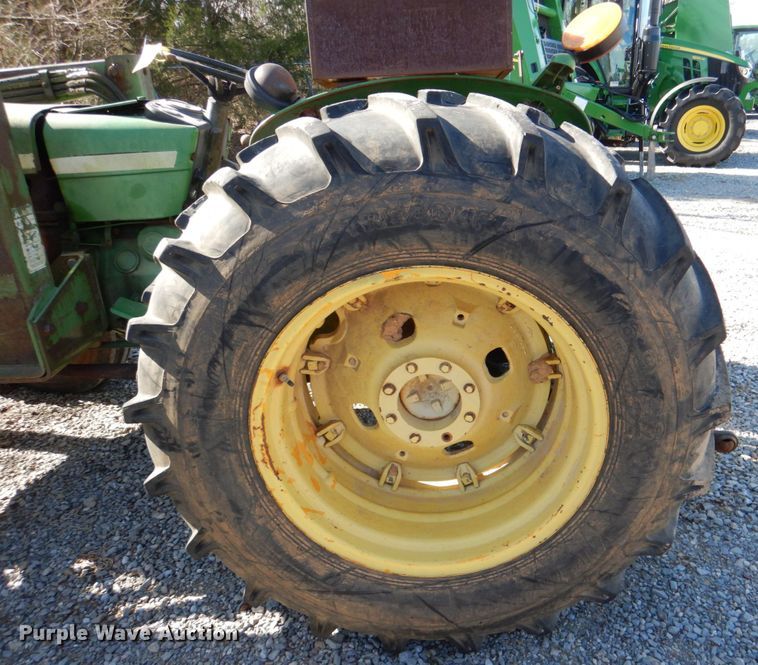 image for item HL9314 1974 John Deere 1530  tractor