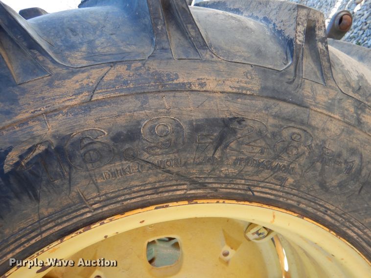 image for item HL9314 1974 John Deere 1530  tractor