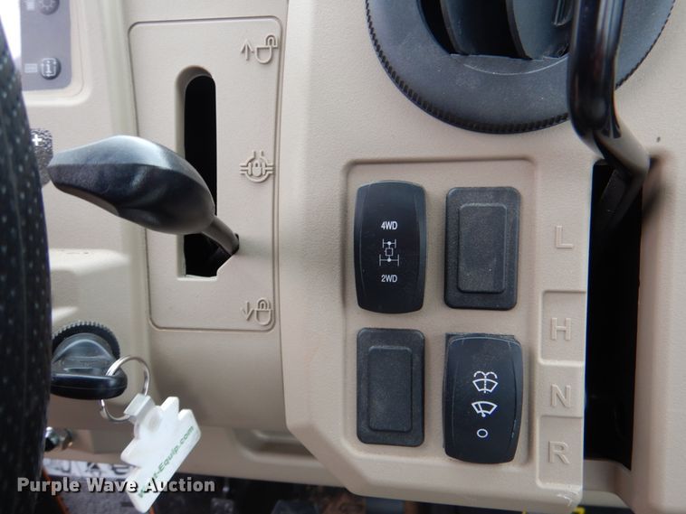 image for item HL9320 2020 John Deere Gator XUV835R  utility vehicle