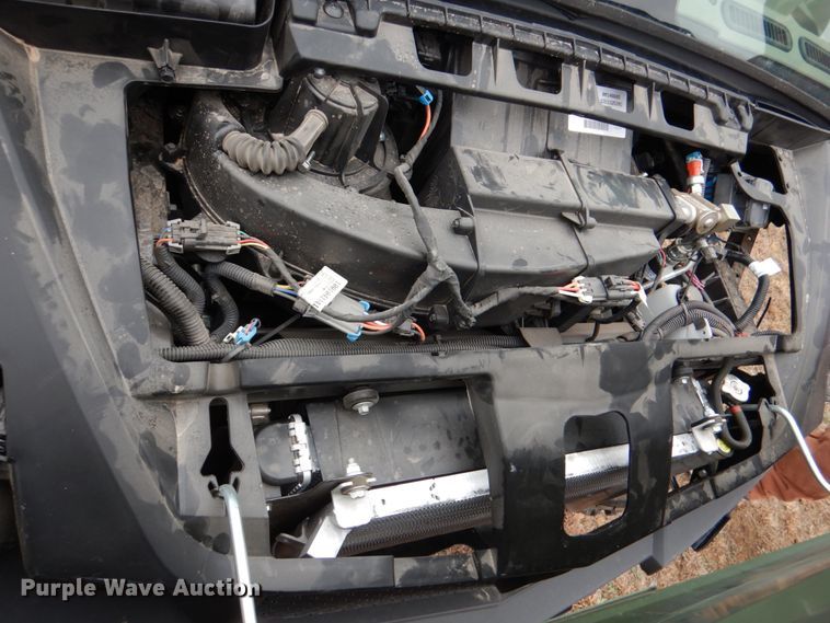 image for item HL9320 2020 John Deere Gator XUV835R  utility vehicle