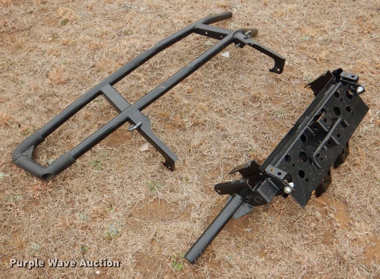 image for item HL9320 2020 John Deere Gator XUV835R  utility vehicle