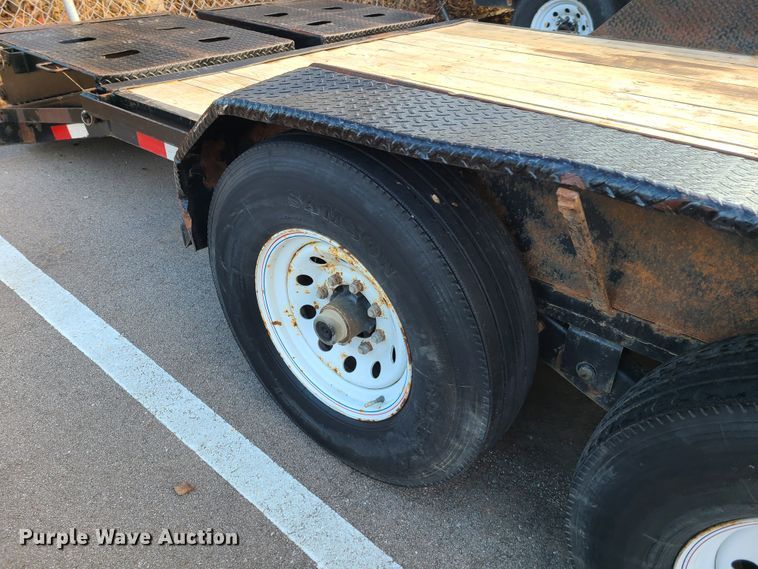 image for item HM9372 2017 Big Tex equipment trailer