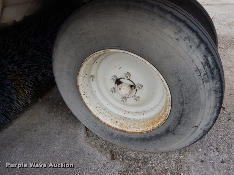 image for item HP9119 Elgin Pelican P  street sweeper