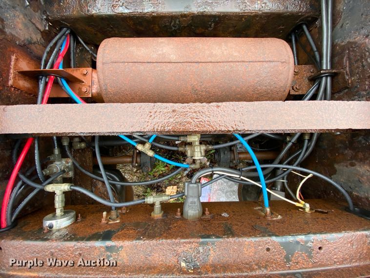 image for item HR9288 2007 XL 70MFG lowboy equipment trailer