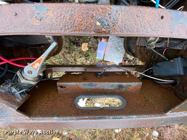 image for item HR9288 2007 XL 70MFG lowboy equipment trailer