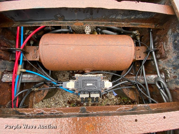 image for item HR9288 2007 XL 70MFG lowboy equipment trailer