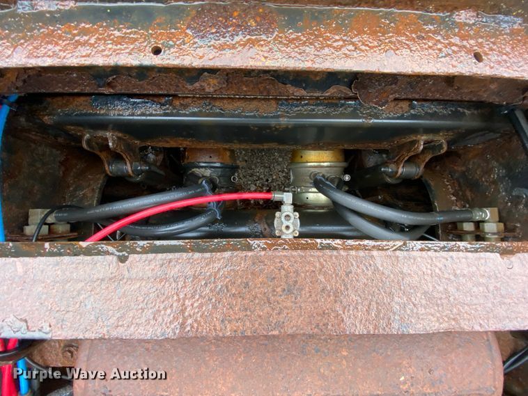 image for item HR9288 2007 XL 70MFG lowboy equipment trailer