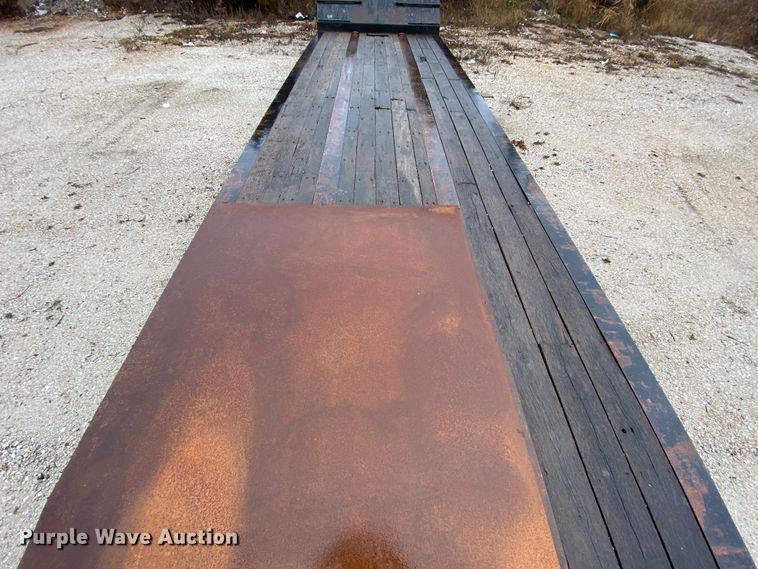 image for item HR9288 2007 XL 70MFG lowboy equipment trailer