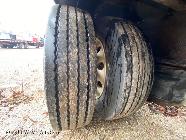 image for item HR9288 2007 XL 70MFG lowboy equipment trailer