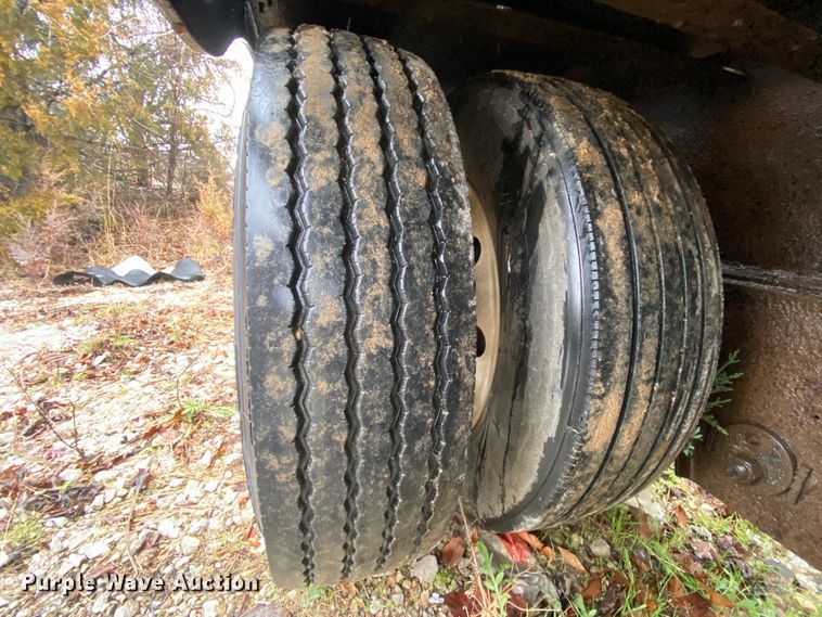 image for item HR9288 2007 XL 70MFG lowboy equipment trailer