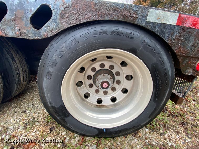 image for item HR9288 2007 XL 70MFG lowboy equipment trailer