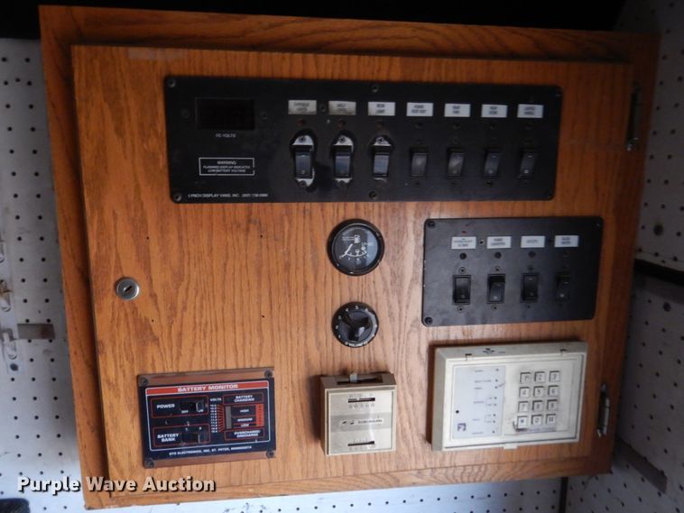 image for item HS9773 1996 Chevrolet Kodiak  box truck