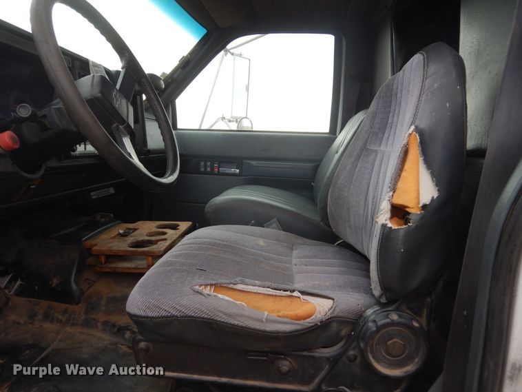 image for item HS9773 1996 Chevrolet Kodiak  box truck