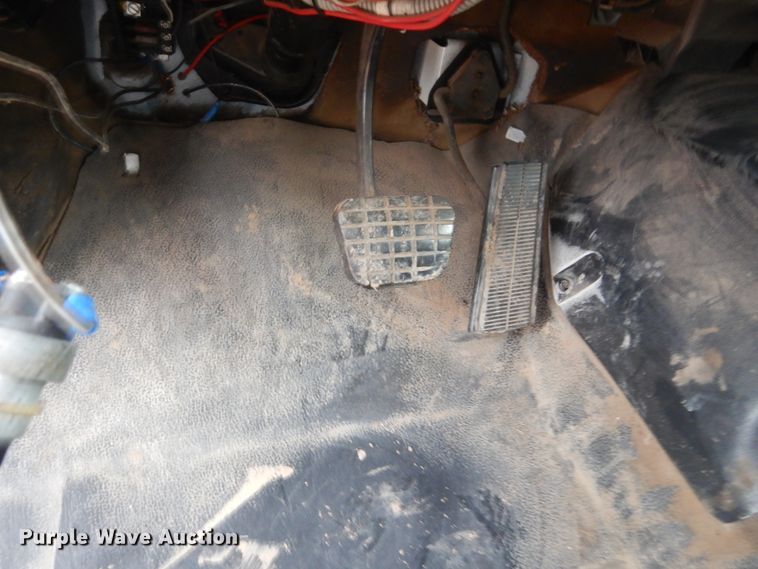 image for item HS9773 1996 Chevrolet Kodiak  box truck