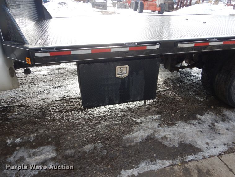 image for item HS9801 2009 Ford F450 Super Duty XLT  flatbed truck