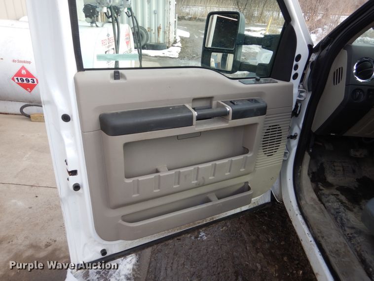 image for item HS9801 2009 Ford F450 Super Duty XLT  flatbed truck