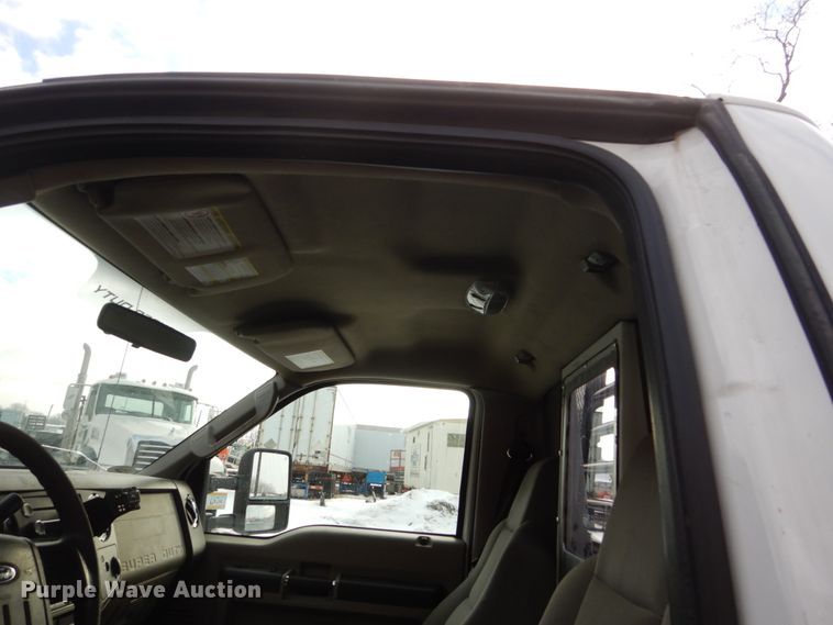 image for item HS9801 2009 Ford F450 Super Duty XLT  flatbed truck