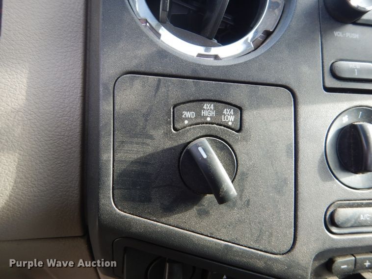 image for item HS9801 2009 Ford F450 Super Duty XLT  flatbed truck